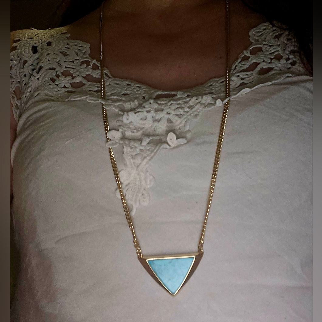 Vera Bradley Gold And Blue Geometric Necklace Excellent Condition 8$
